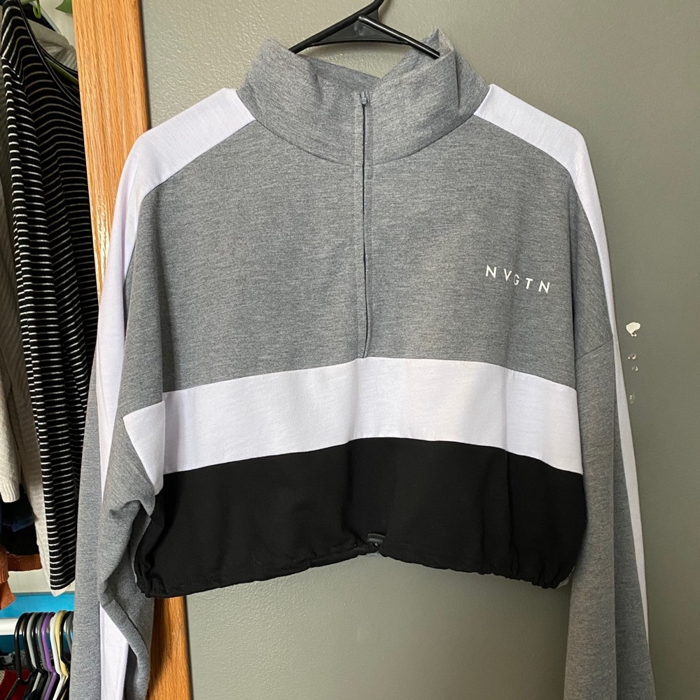 Cropped sweatshirt
